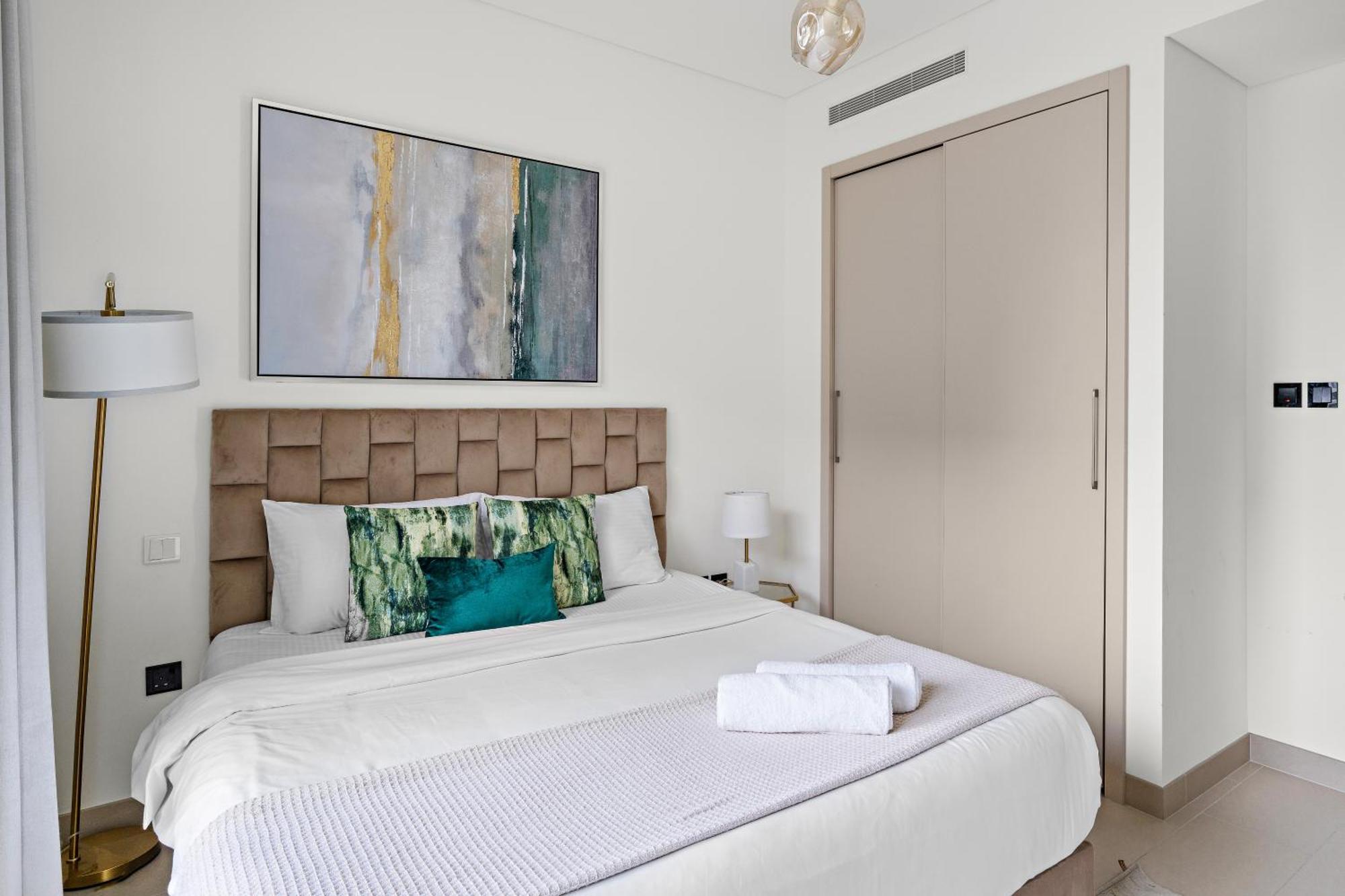New 2 Bedroom In Meydan - Area